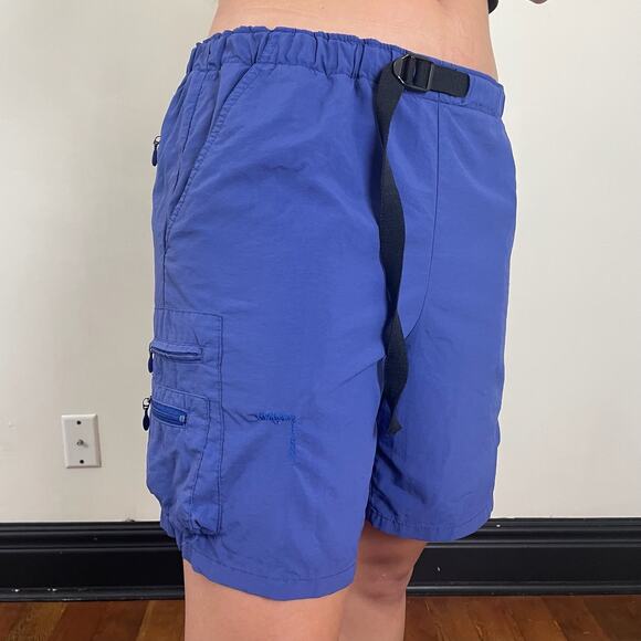 Vintage Columbia Outdoor Cargo Shorts - Picture 9 of 10